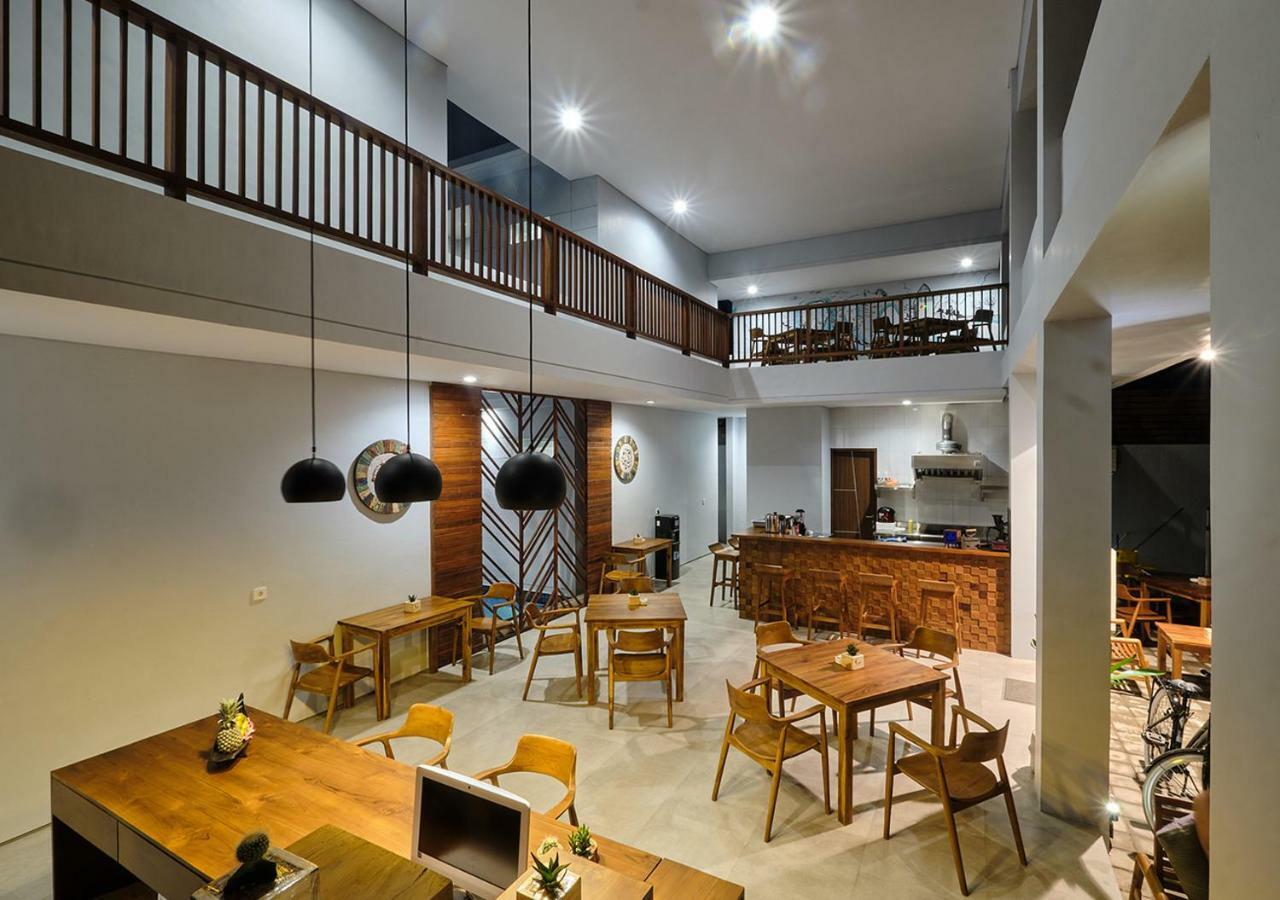 Gili Kama Hotel & Villa กีลีตราวางัน ภายนอก รูปภาพ