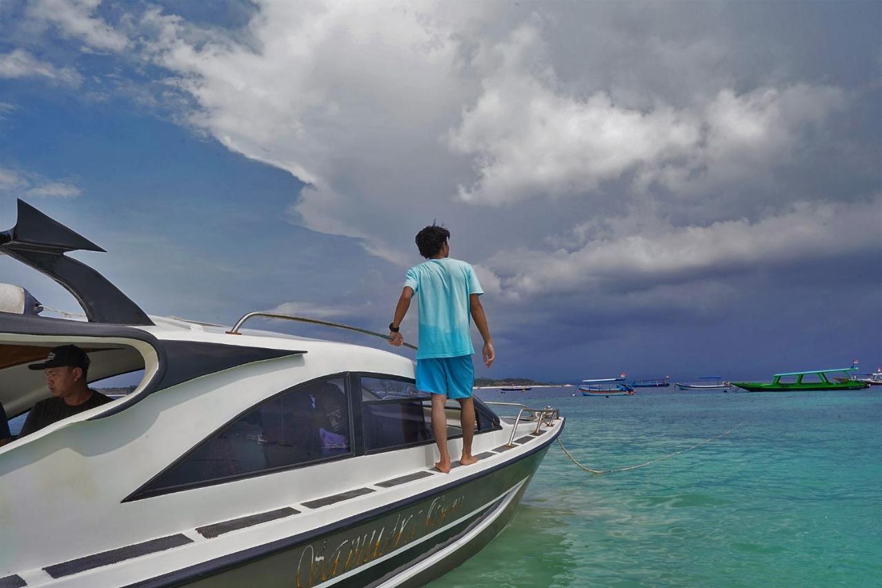 Gili Kama Hotel & Villa กีลีตราวางัน ภายนอก รูปภาพ