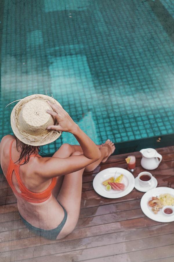 Gili Kama Hotel & Villa กีลีตราวางัน ภายนอก รูปภาพ