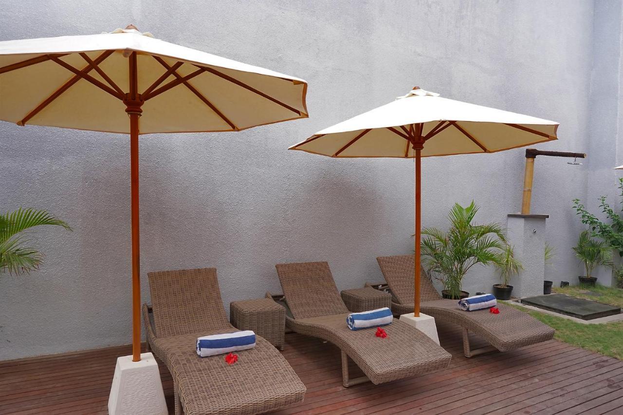 Gili Kama Hotel & Villa กีลีตราวางัน ภายนอก รูปภาพ