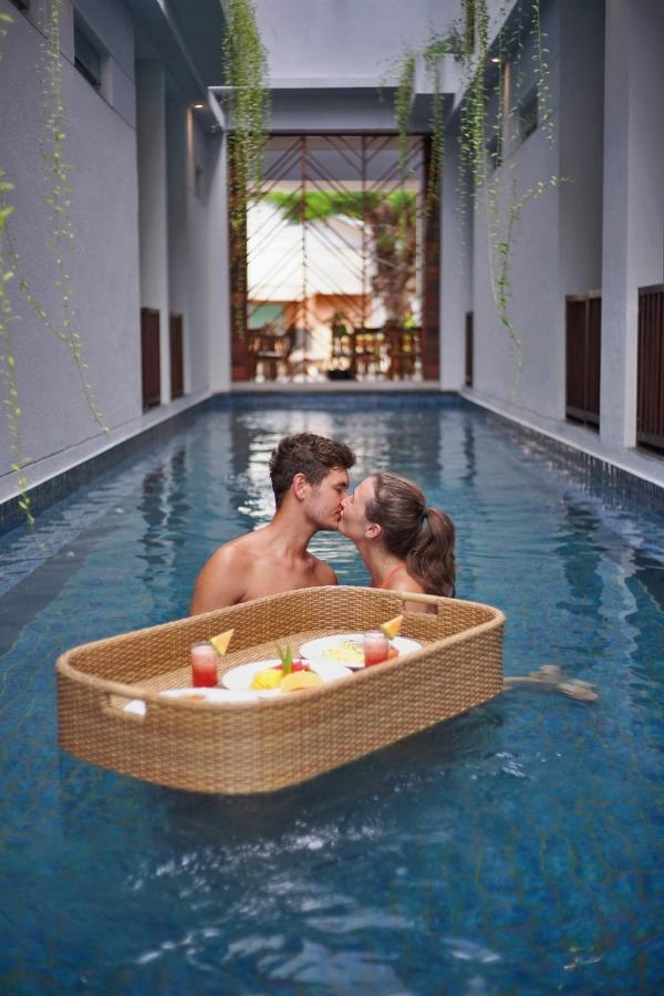 Gili Kama Hotel & Villa กีลีตราวางัน ภายนอก รูปภาพ